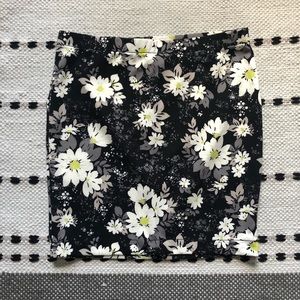 NWOT Candie’s Floral Mini Skirt